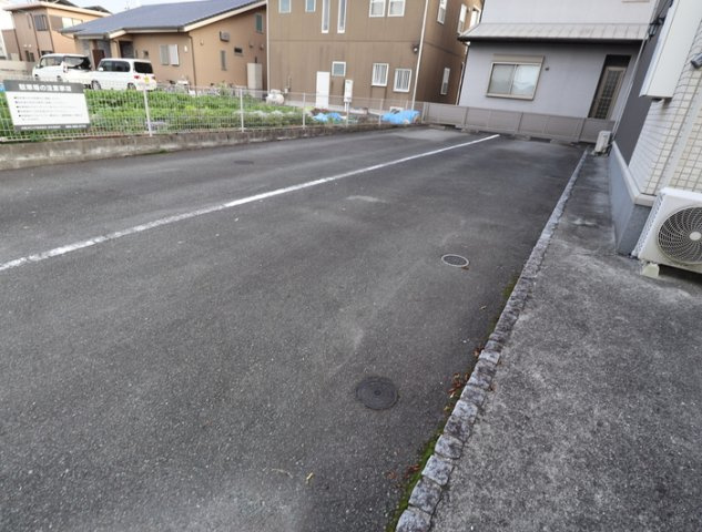 エグレットの駐車場