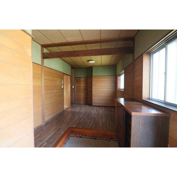 知多市南巽が丘１丁目の一戸建ての玄関