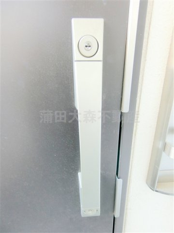 B CITY APARTMENT TOKYO SOUTH(ビーシティアパートメントトーキョーサウスの玄関