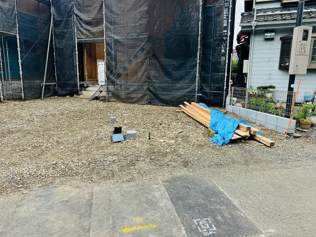 八王子市　横川町　新築一戸建て　４５期の駐車場|～並列2台駐車可能カースペース～