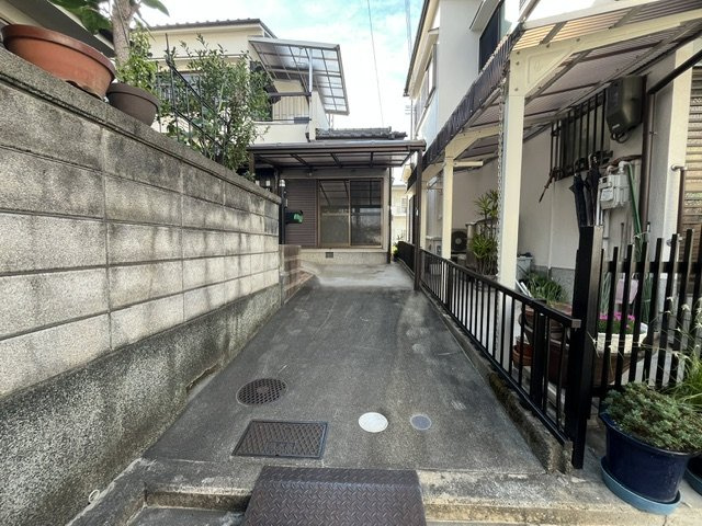 堺市中区深阪2丁目戸建のエントランス