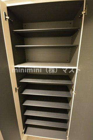 グランパシフィック今里Luxeの玄関|別部屋参考写真
