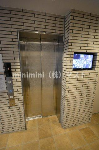 グランパシフィック今里Luxeのエントランス