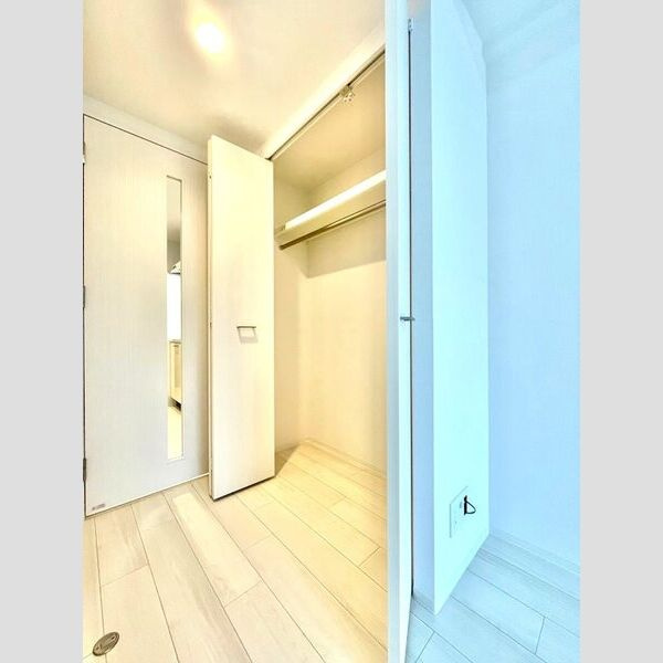名古屋市東区泉３丁目の賃貸マンションの収納