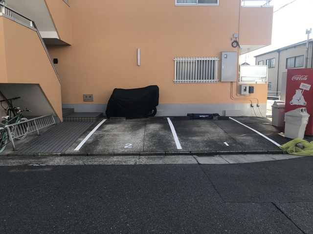メゾン政喜Ⅳの駐車場