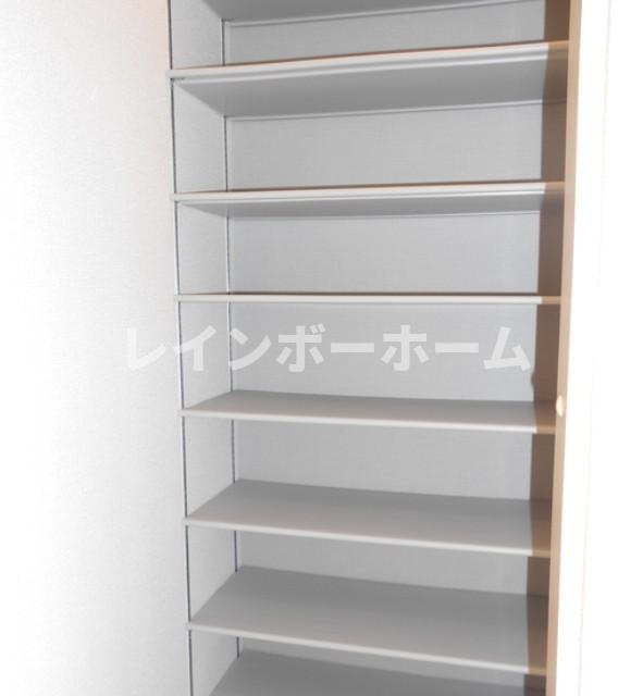 プレミールメゾンの玄関