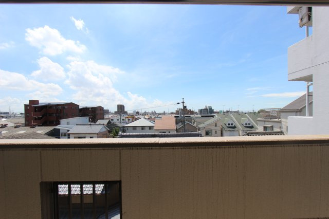 グランドヒルズ当知3番館の展望|同階別部屋からの眺望になります。