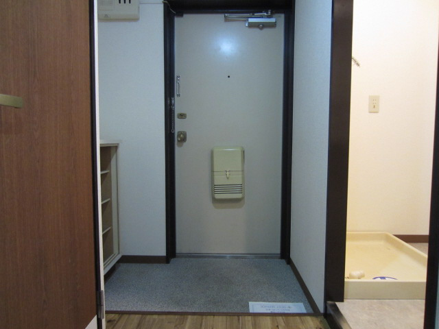 【玄関】
