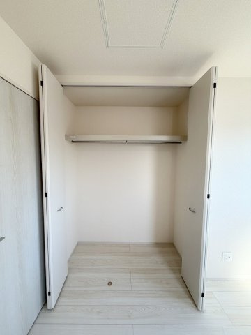 三郷市新和2丁目　新築戸建　全3棟　3号棟の収納|同施工会社の参考写真になります。