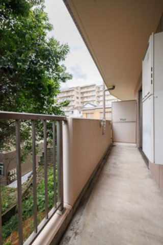 ルミエール妙蓮寺Ⅱのバルコニー|※写真は同タイプ住戸です。