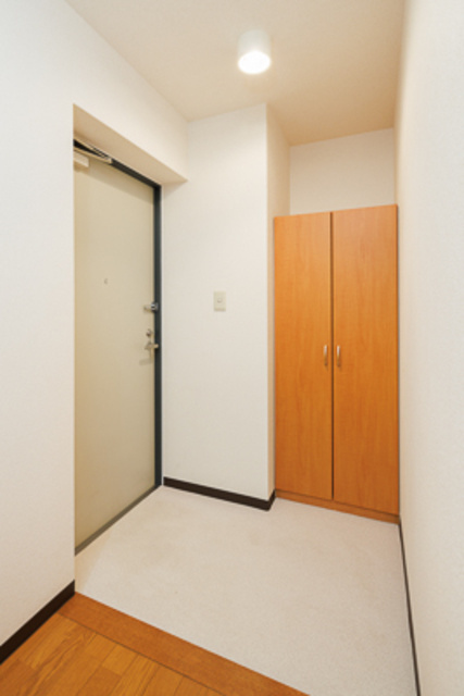 ルミエール妙蓮寺Ⅱの玄関|※写真は同タイプ住戸です。