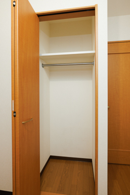 ルミエール妙蓮寺Ⅱの収納|※写真は同タイプ住戸です。
