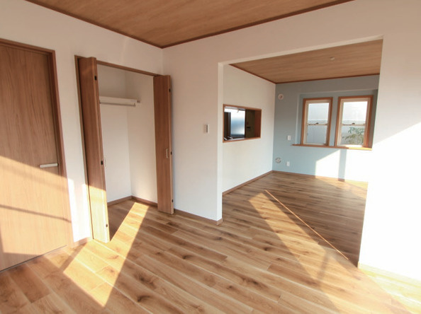 【居間・リビング】 | 茅ヶ崎市南湖5丁目中古戸建