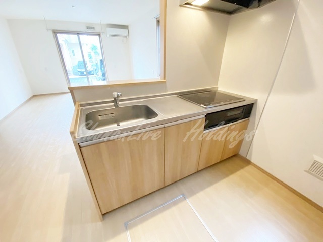 藤沢市遠藤のテラスのキッチン