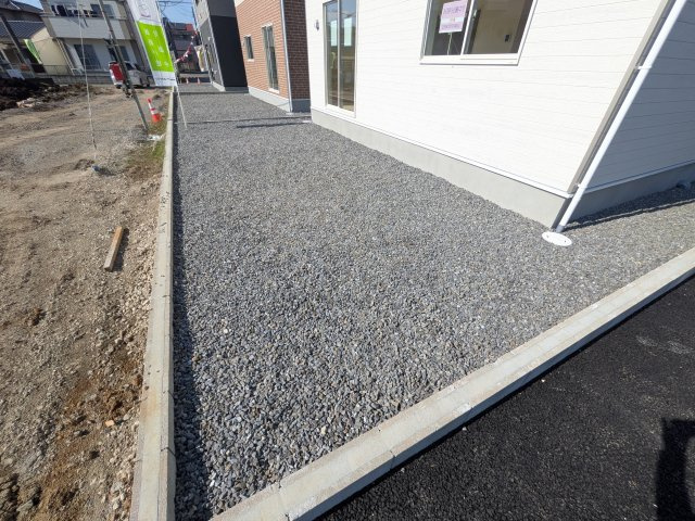 土浦市中村南　第11　新築戸建て　3号棟の庭|日当たりや広さを現地で体感してください。理想のガーデニングや家庭菜園を始めてみませんか。