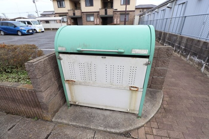 グランシャリオのその他共用部分|ゴミストッカー