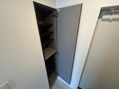 ジーメゾン岩槻上里の玄関