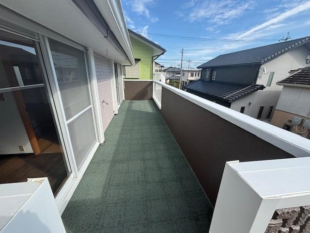 「太陽光オール電化住宅」高知市横浜新町　中古一戸建てのバルコニー
