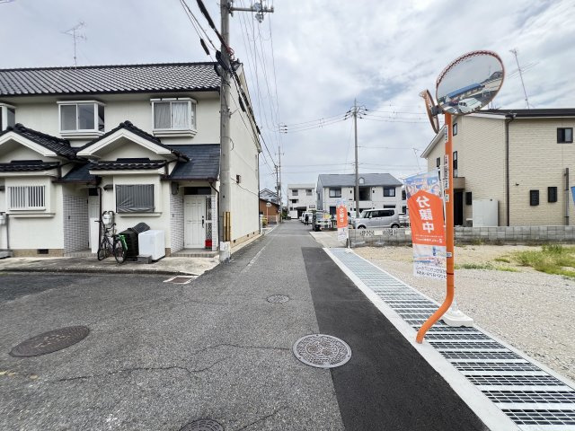 大和高田市中今里町　２号地　の前面道路含む現地写真