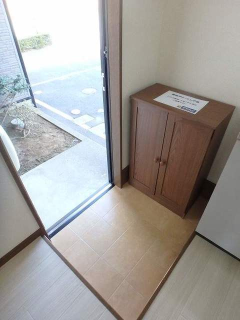 ロイヤルガーデンハイツの玄関