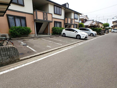 【駐車場】 | フレグランスいおき・