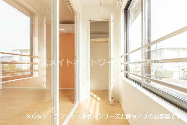 グラン　アクシス　Ⅰのバルコニー|サンルーム（参考室内写真ルタン・ラシック（多雪）と同タイプ）