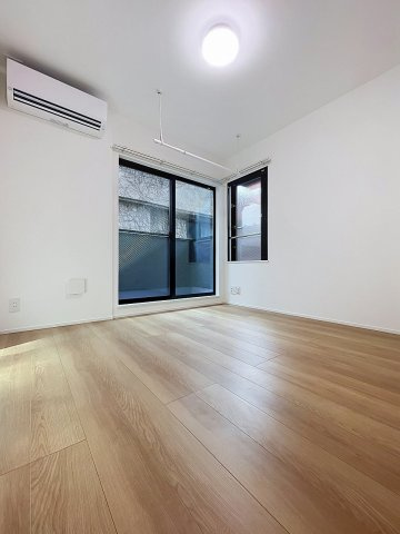 プラフィドの居間・リビング|★2面採光で明るく開放感のあるお部屋です♪★