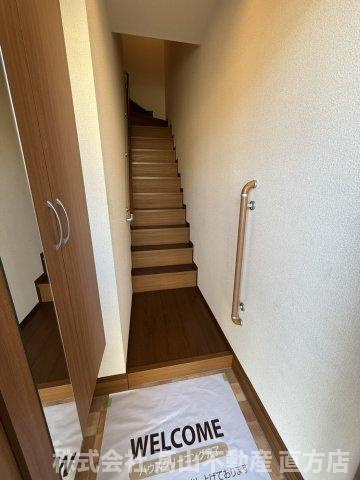 北九州市八幡西区楠橋西２丁目のアパートの玄関