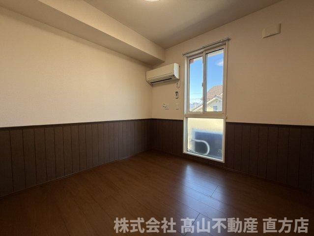 北九州市八幡西区楠橋西２丁目のアパートの洋室