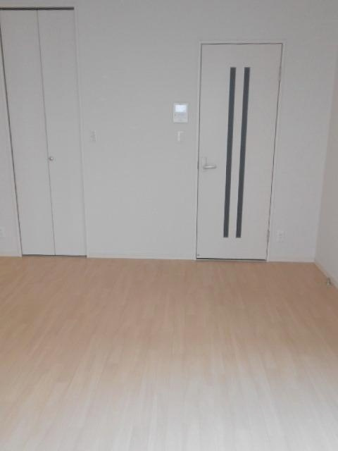 メゾンクレールの寝室|広々8.3帖