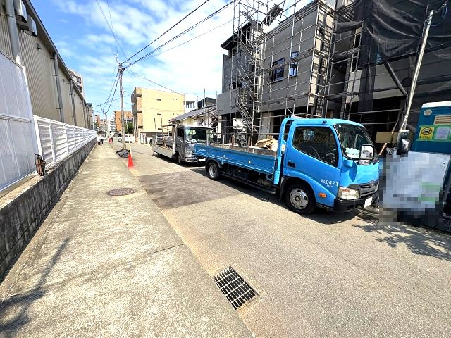 【その他】 | 福岡市東区筥松1丁目1期　1号棟（全3棟）【仲介手数料無料・0円】 | 現地写真。前面道路です。