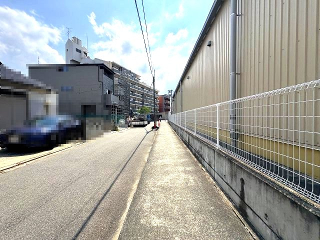 【その他】 | 福岡市東区筥松1丁目1期　1号棟（全3棟）【仲介手数料無料・0円】 | 現地写真。前面道路です。