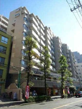 朝日白山マンションの外観