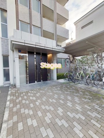 アイビーコートのエントランス