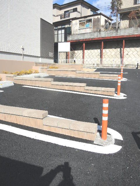 サンライズヒルⅦの駐車場