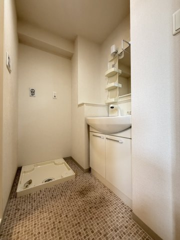 グランジュテ住吉の洗面所