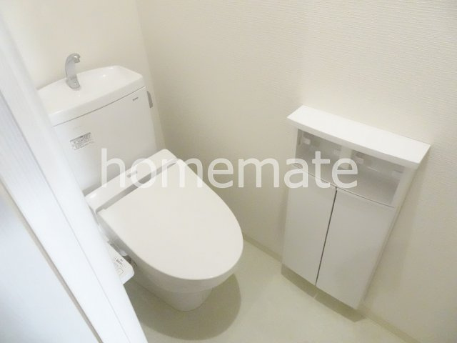 熊本市中央区出水１丁目の賃貸マンションのトイレ