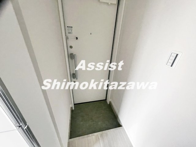 DIO下北沢の玄関