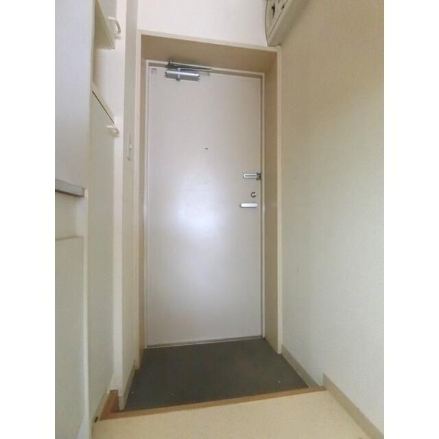 エスペランサ高円寺の玄関