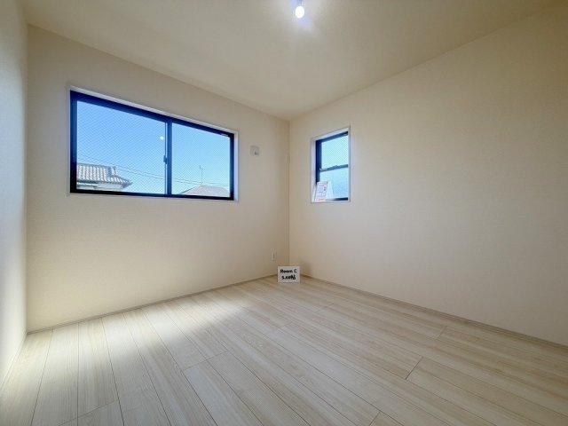 三郷市新和2丁目　新築戸建　全3棟　2号棟の洋室|同施工会社の参考写真になります。