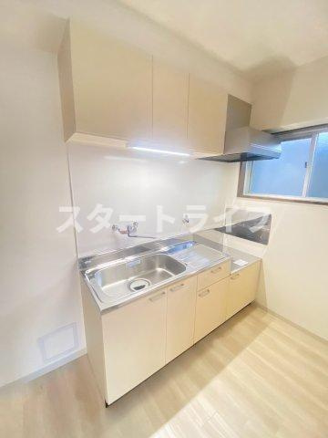 大阪市淀川区新高１丁目の賃貸マンションのキッチン