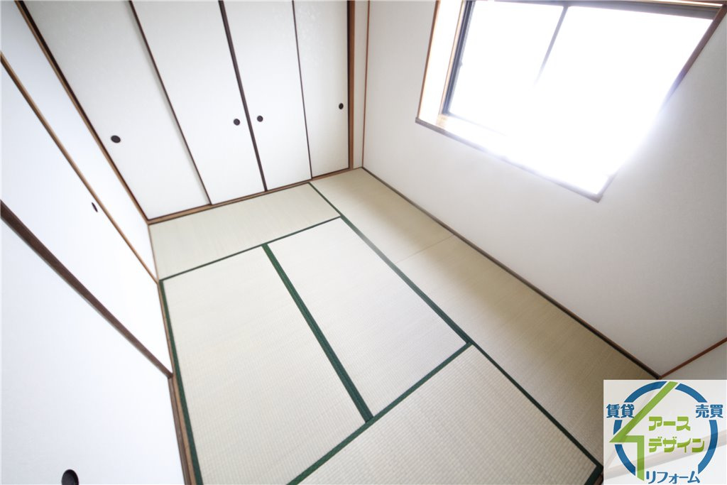 神明ハイツの和室