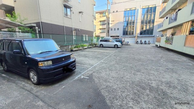 秀英マンション　仲介手数料無料の駐車場