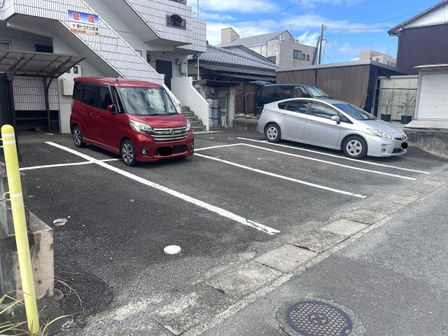 ミュール・二夢の駐車場