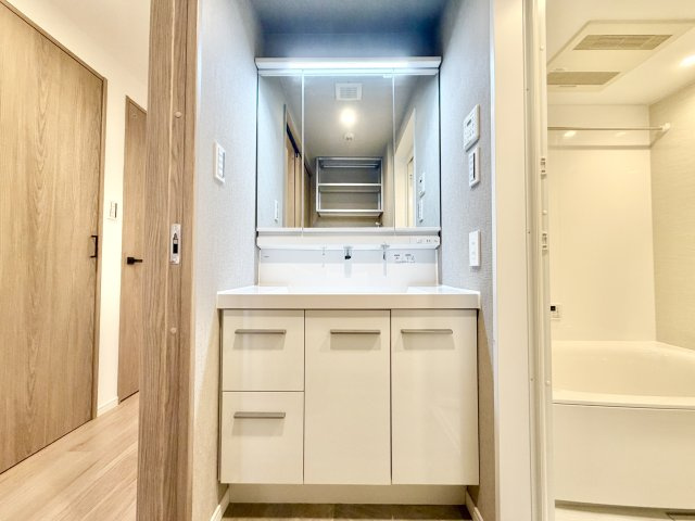 【本山駅徒歩5分×フルリノベ3LDK】ヒルズ本山穂並町の独立洗面台
