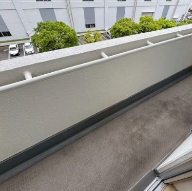 越中島三丁目ハイツ1号棟のバルコニー|バルコニー付きです