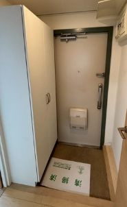 越中島三丁目ハイツ1号棟の玄関|ゆったりとした玄関です