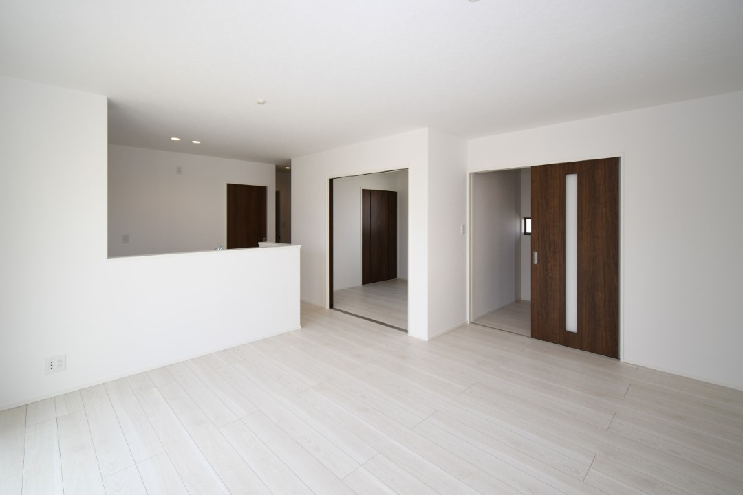 高知市朝倉本町1丁目 ④ 新築戸建ての居間・リビング|＊こちらは居間・リビングの類似イメージ画像です。