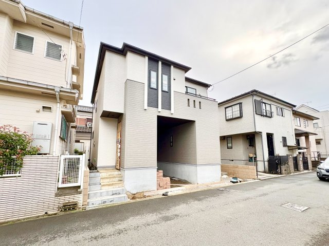 《仲介手数料半額》川越市霞ケ関北3丁目の前面道路含む現地写真