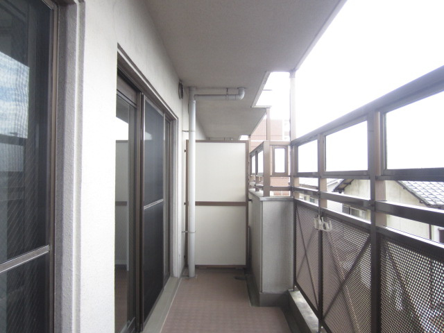 【バルコニー】